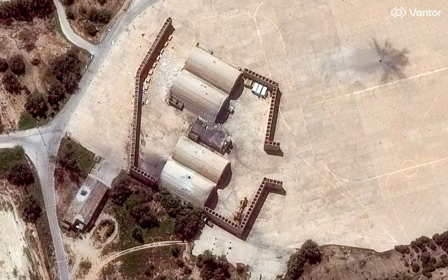 Rússia retira trabalhadores da central nuclear iraniana de Bouchehr