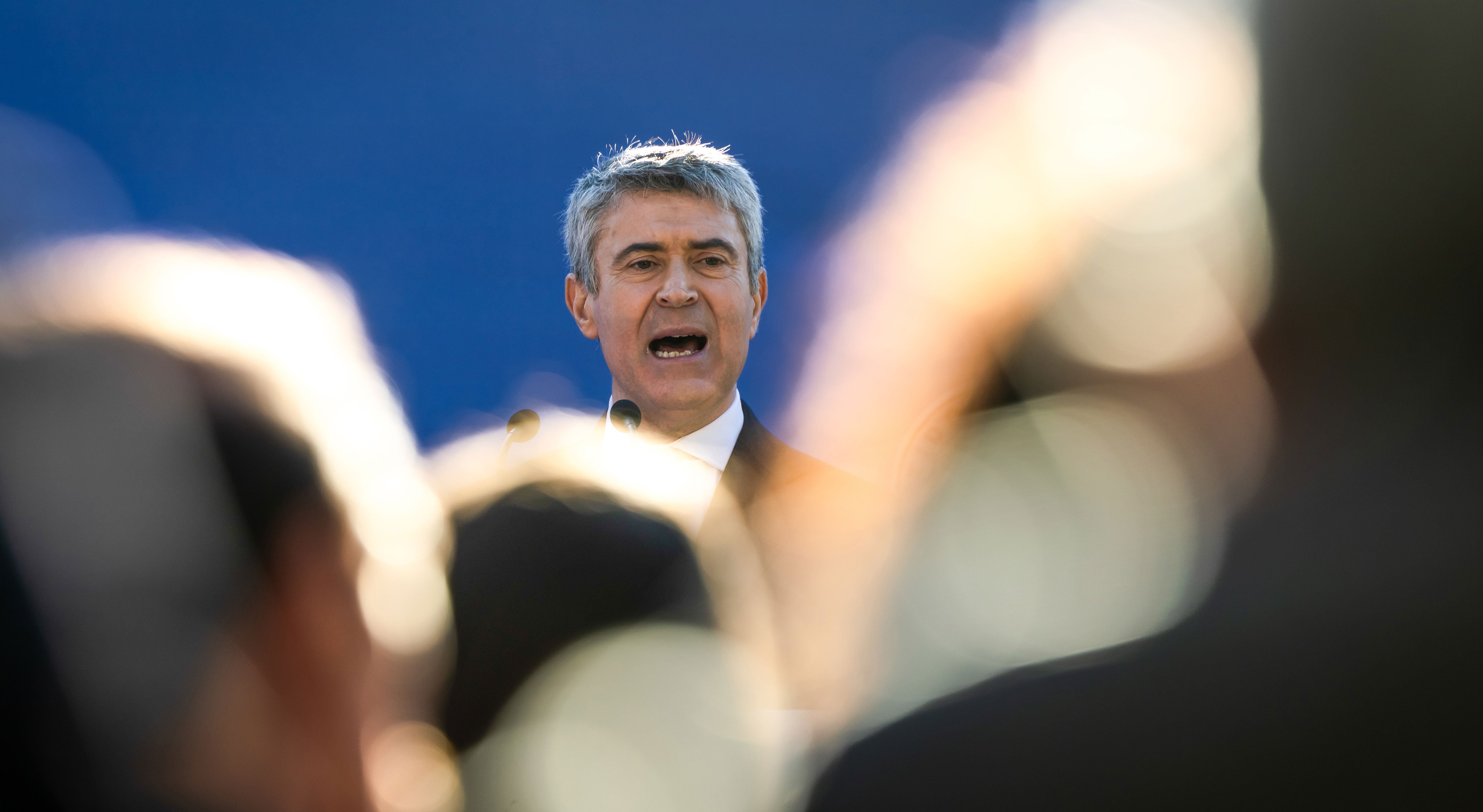 Secret�rio-geral do PS quer "plano de mitiga��o dos efeitos" na economia