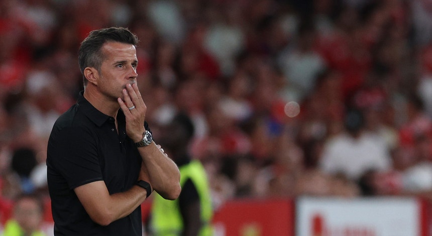 Marco Silva: "Jogar à porta fechada não resolve problemas"