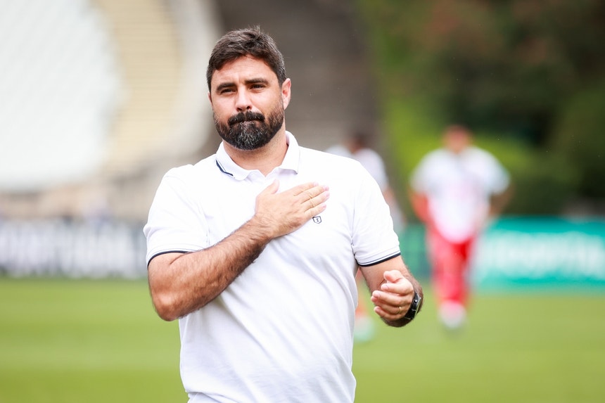 Imagem de Marítimo garante permanência de Vítor Matos e aponta para a cláusula de rescisão