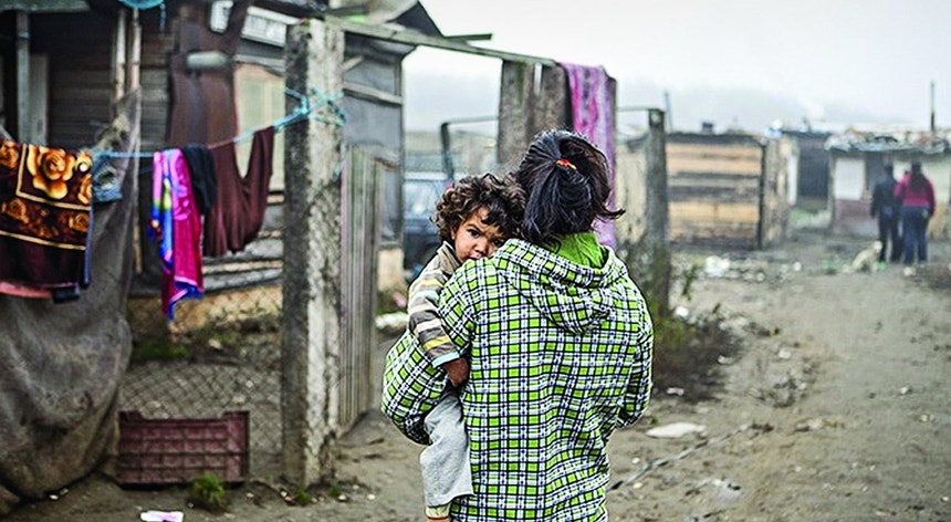 A maioria dos ciganos continua a viver em cenários de pobreza
