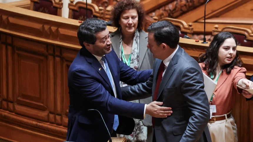 Imagem de Acordo com Chega. PSD disponível a avaliar prazo para imigrantes terem acesso a apoios sociais