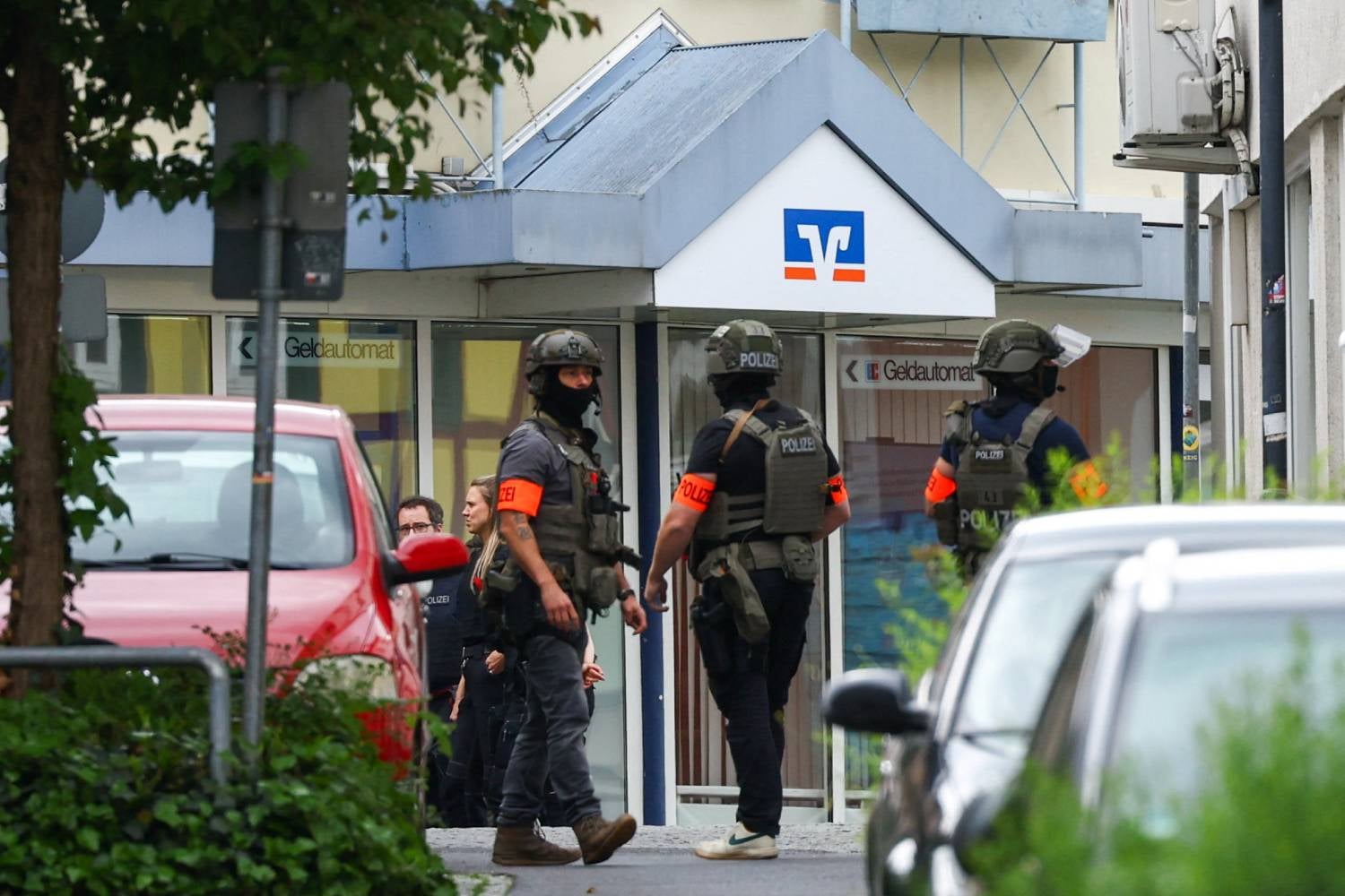Situação dos reféns num banco na Alemanha termina sem feridos