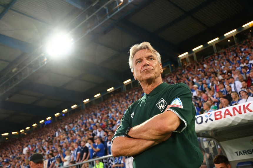 Werder Bremen toma “difícil decisão” de despedir treinador Horst Steffen