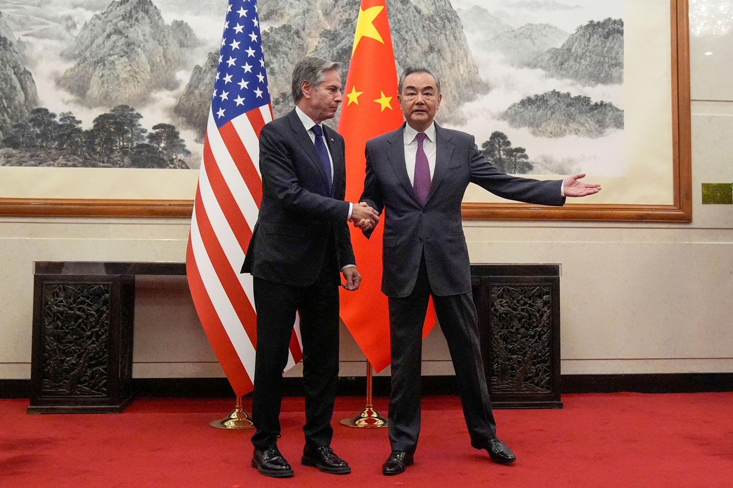 China warns US not to tread 'red lines'