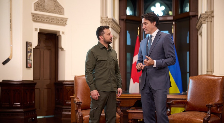 Volodymyr Zelensky e Justin Trudeau no Canadá
