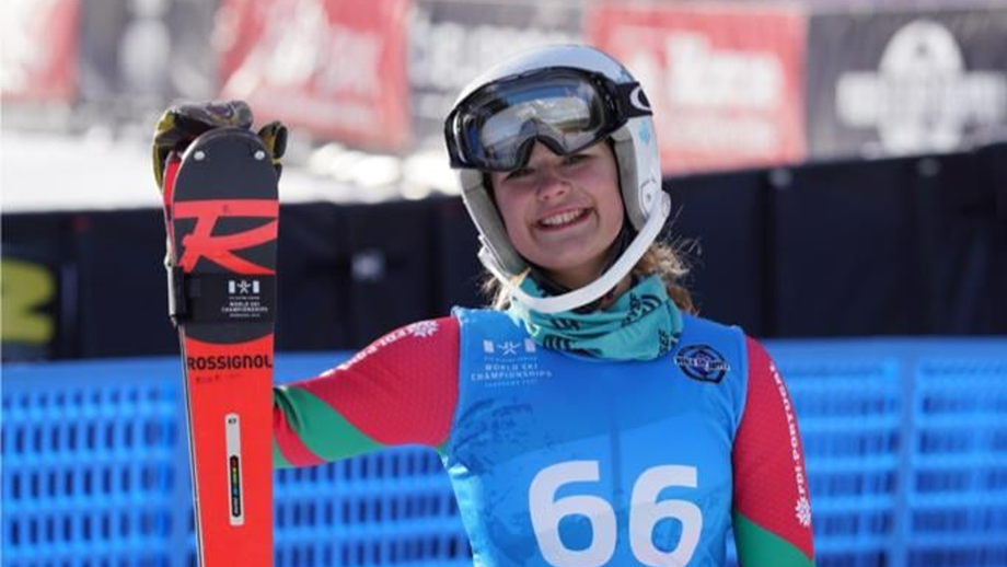 Ariana Ribeiro cai no slalom gigante no FOJE