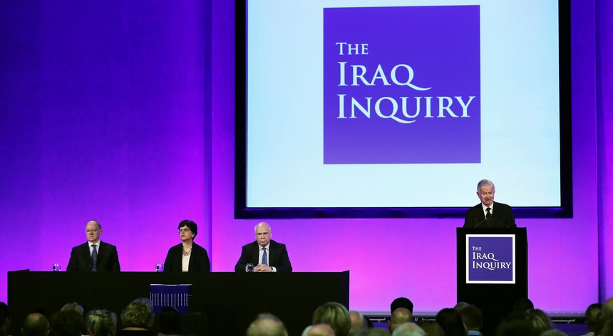 Sir John Chilcot, apresenta o relatório do inquérito à participação do Reino Unido da guerra do Iraque
