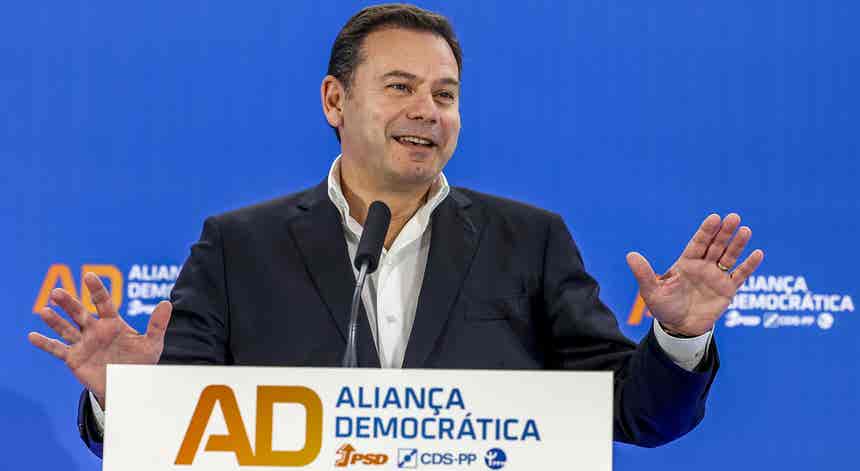 Lus Montenegro apresenta candidatos da AD s eleies europeias