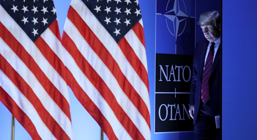 A conferência de imprensa de Donald Trump decorreu no segundo dia da cimeira da NATO, em Bruxelas
