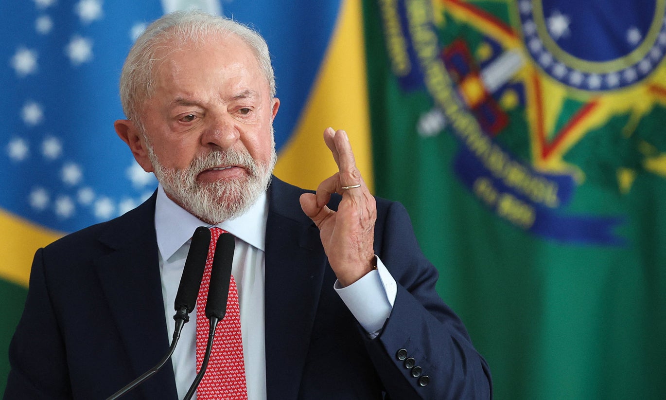 Lula da Silva veta projeto de lei que reduz pena de Bolsonaro