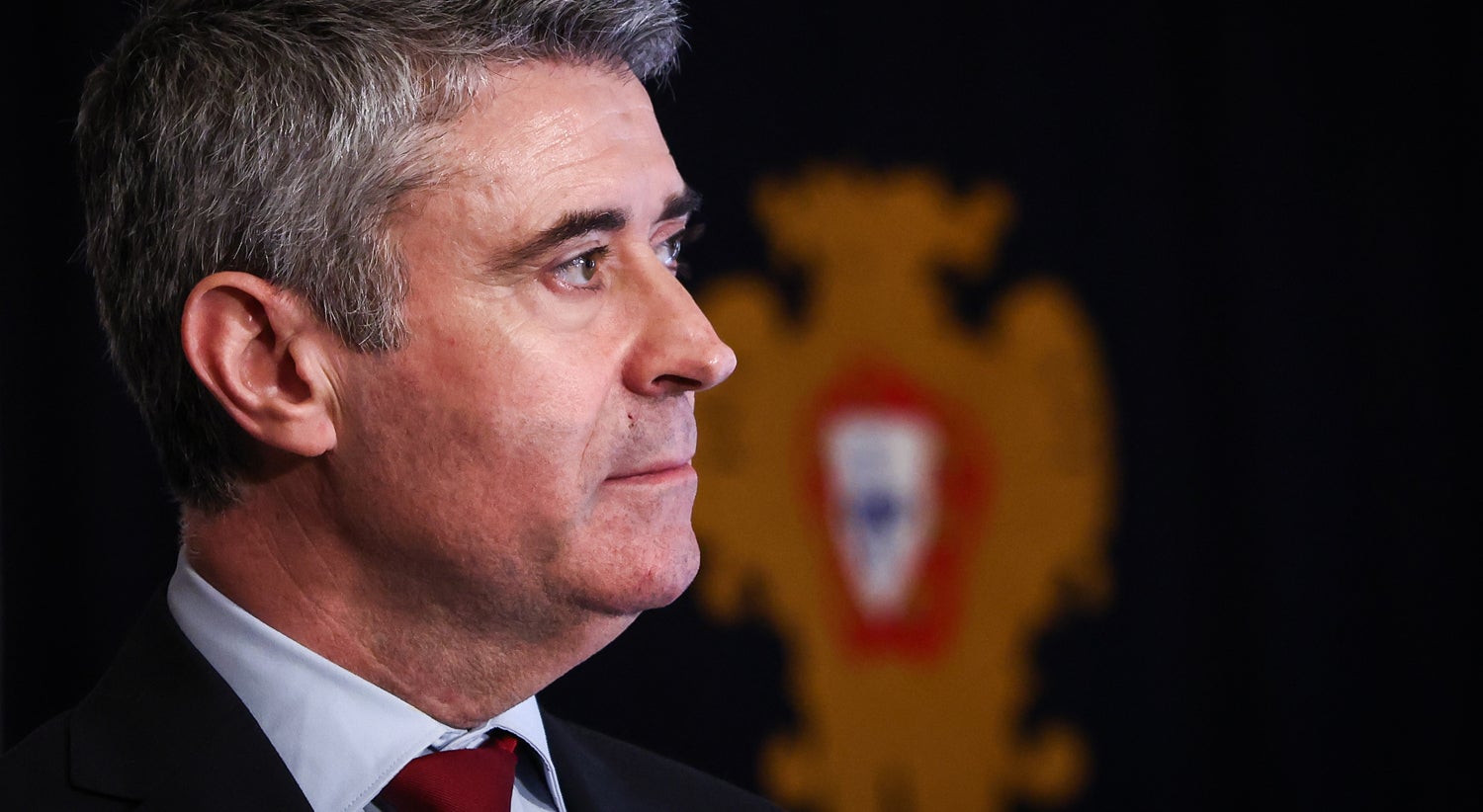Carneiro sees 'democratic right' sliding towards the far-right