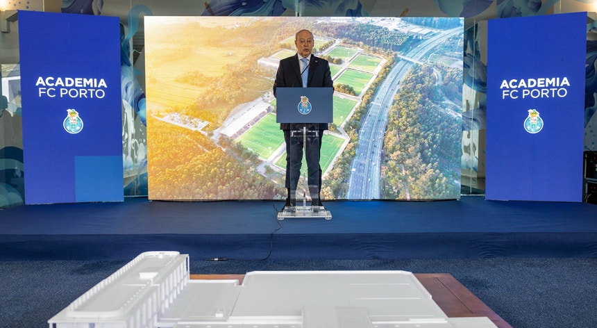 A nova academia do FC Porto dá os primeiros passos
