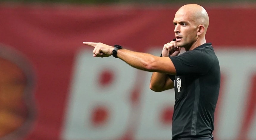 Imagem de Luis Godinho defende aperfeiçoamento 