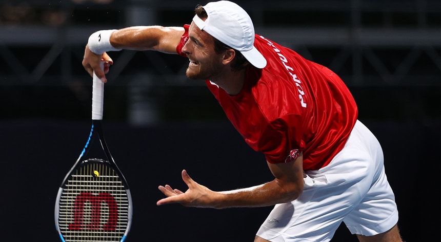 João Sousa eliminado na primeira ronda do torneio de ténis de Pequim – Hoje  Macau