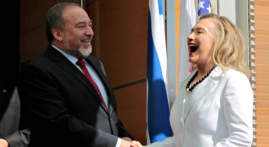Avigdor Lieberman com Hillary Clinton
