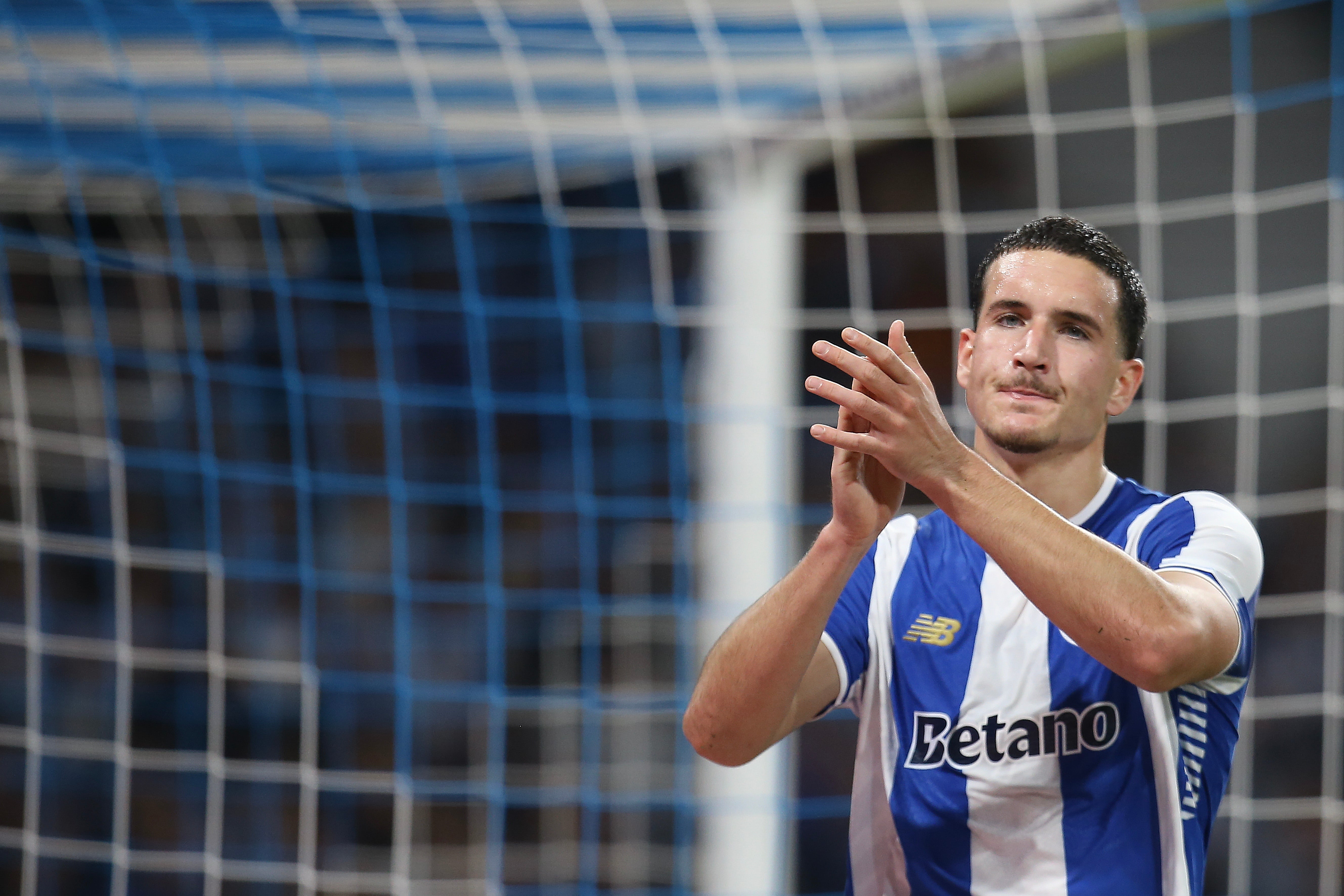 FC Porto acelera rumo ao título, mas 