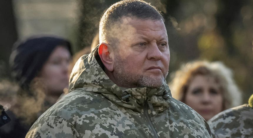 «Reiniciar».  Siguen existiendo dudas sobre el despido del comandante de las Fuerzas Armadas de Ucrania
