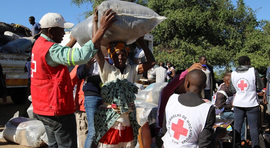 A Cruz Vermelha da China vai ajudar com 46.200 euros as vítimas do ciclone Freddy, em Moçambique
