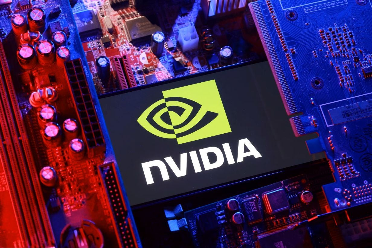 Universidades ligadas ao Exército chinês procuraram acesso a chips avançados da Nvidia