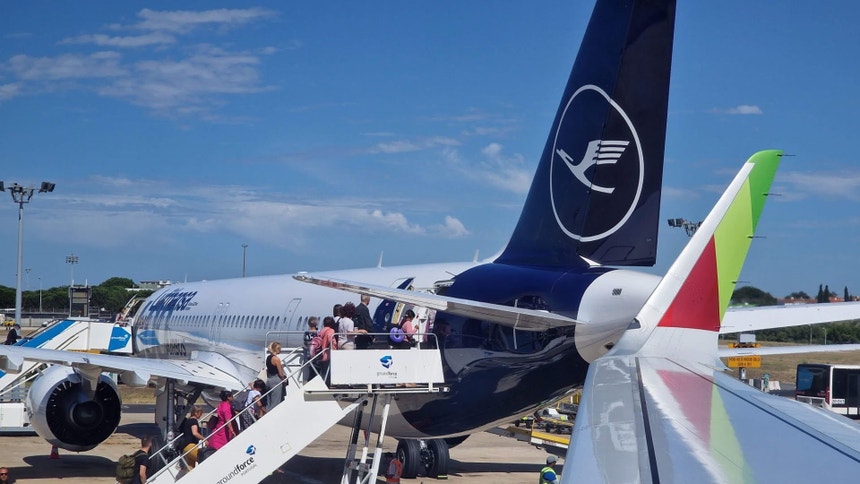 Lufthansa passa de lucro a prejuízo de 542 milhões de euros entre janeiro e junho