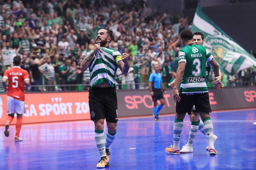 Sporting vence Benfica e defronta Fabril na final da Taça ...