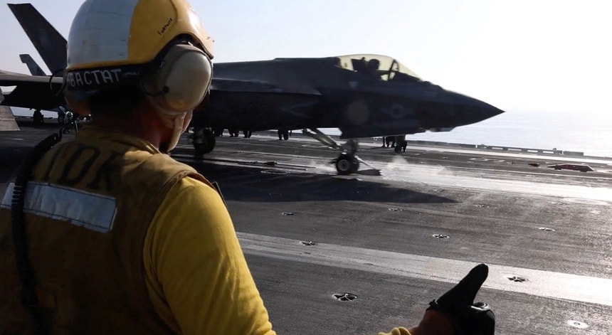 Imagem de Caças dos EUA abatidos por engano pelo Kuwait