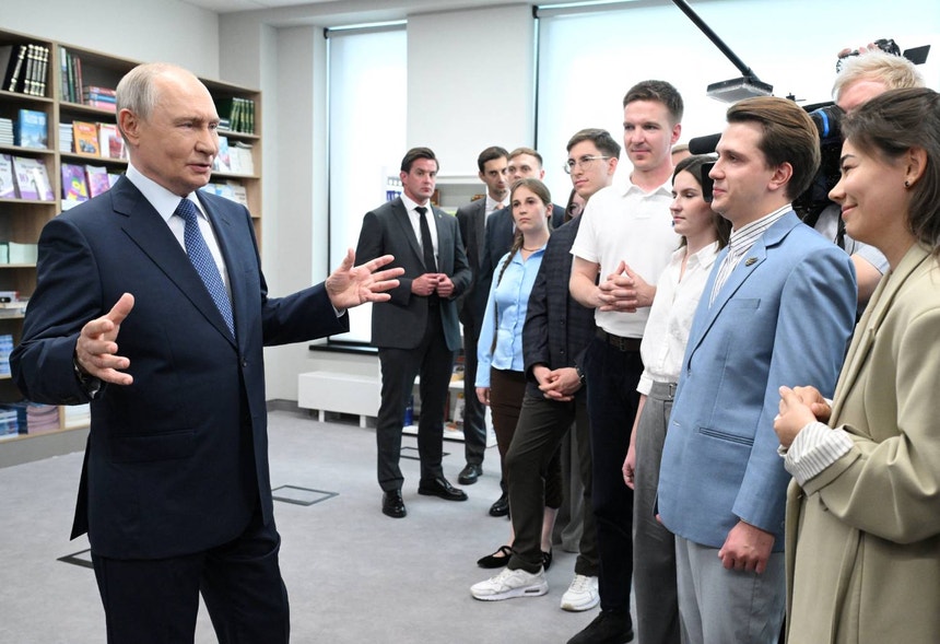 Imagem de Putin considera que apreensão de navios russos é "pirataria"