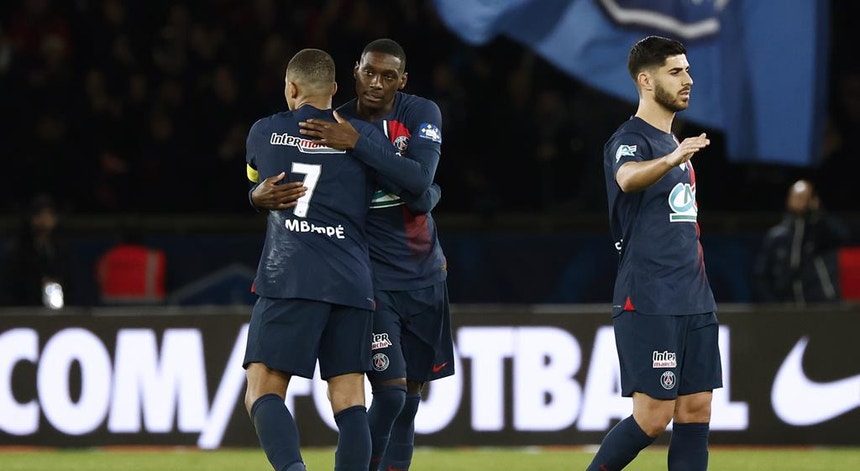 Um golo de Kylian Mbappé deu a vitória ao PSG
