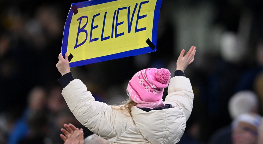 Imagem de Man. City pressiona líder