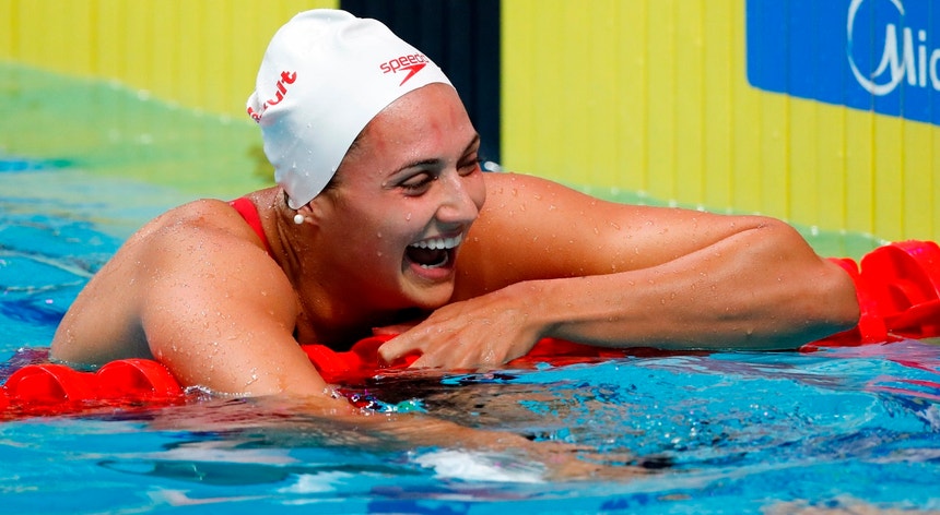 A canadiana nadou a distância em 58,10 segundos
