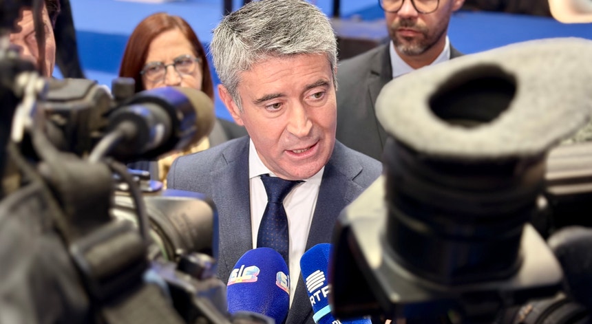 PS Demands Answers Over "Axe to Modernization" in Portugal's Recovery Plan