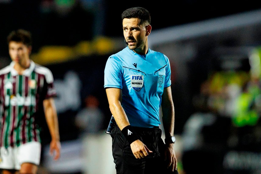 Imagem de I Liga. Árbitros que chumbaram nos testes físicos vão apitar FC Porto e Benfica