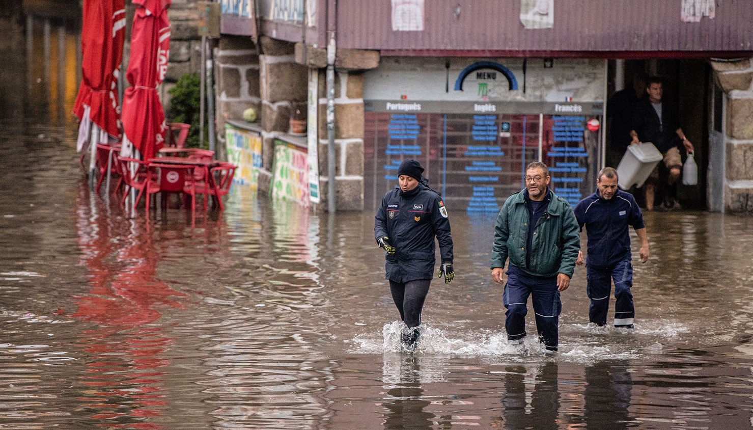  Inunda&ccedil;&otilde;es do Rio Douro,  na zona da Miragaia no Porto | Rui Manuel Farinha - Lusa 