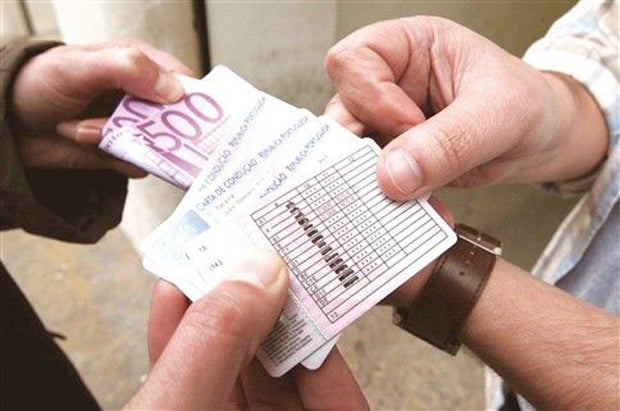 Pontos para cartas de condução desejados em Portugal geram mercado