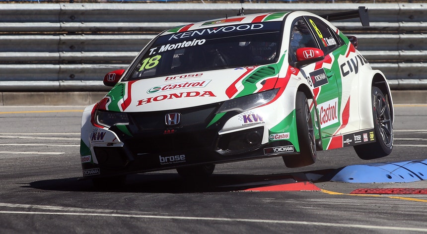 Tiago Monteiro fica mais uma época na Honda
