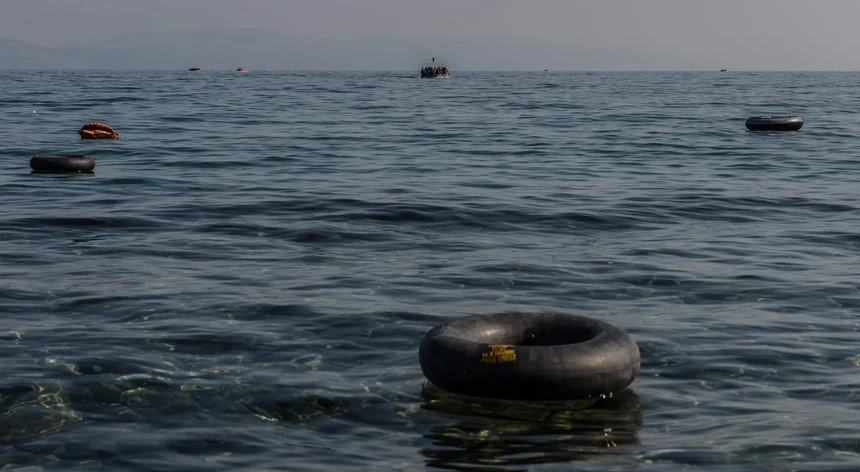 Dezenas de desaparecidos após naufrágio ao largo da Grécia