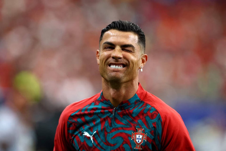 Votação online dá vitória a Cristiano Ronaldo, mas não vale Bola de Ouro