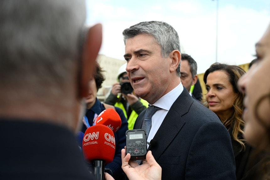 Imagem de Reeleição de Carneiro. Eleições diretas no PS terminam este sábado com candidato único