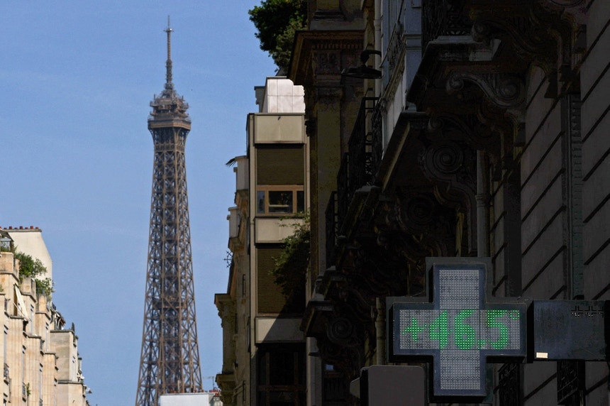 Imagem de Paris vive sufocada com o calor, dia e noite