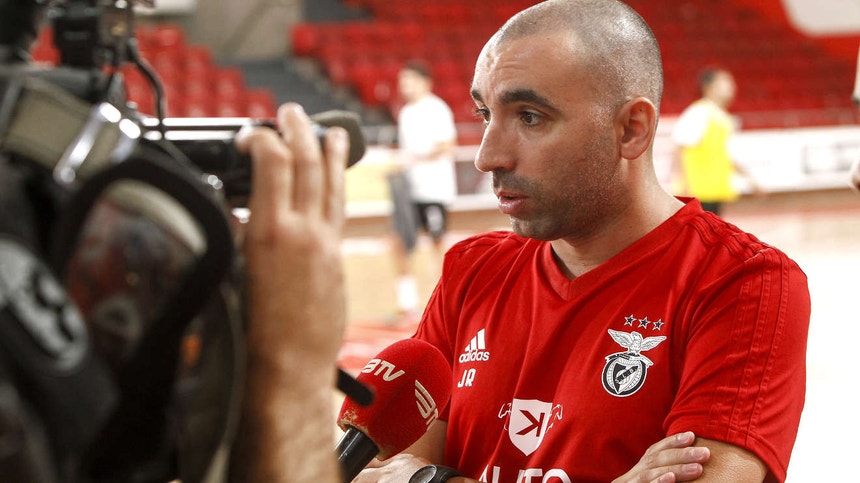 Joel Rocha renova contrato para treinar futsal do Benfica pela sétima ...