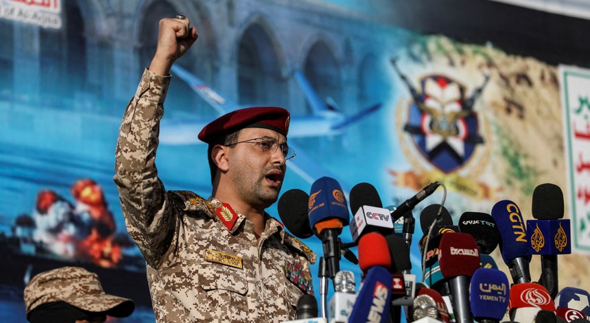 Imagem de Houthis atacam petrolífera estatal saudita no Mar Vermelho e "alvo sensível" em Riade