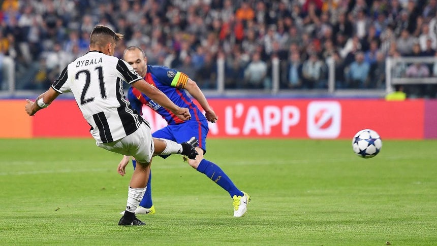 Juventus vence FC Barcelona por 3-0 com bis de Dybala