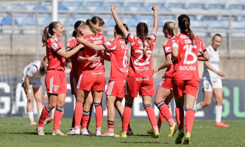 Imagem de Benfica goleia Damaiense e reforça liderança da Liga feminina