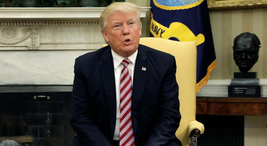 Donald Trump durante uma reunião na Casa Branca

