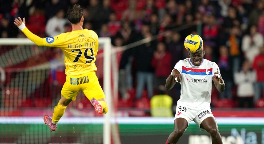 Tondela vence em Barcelos