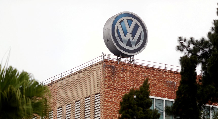 A principal fábrica da Volkswagen no Brasil vai reduzir horários de trabalho e salários
