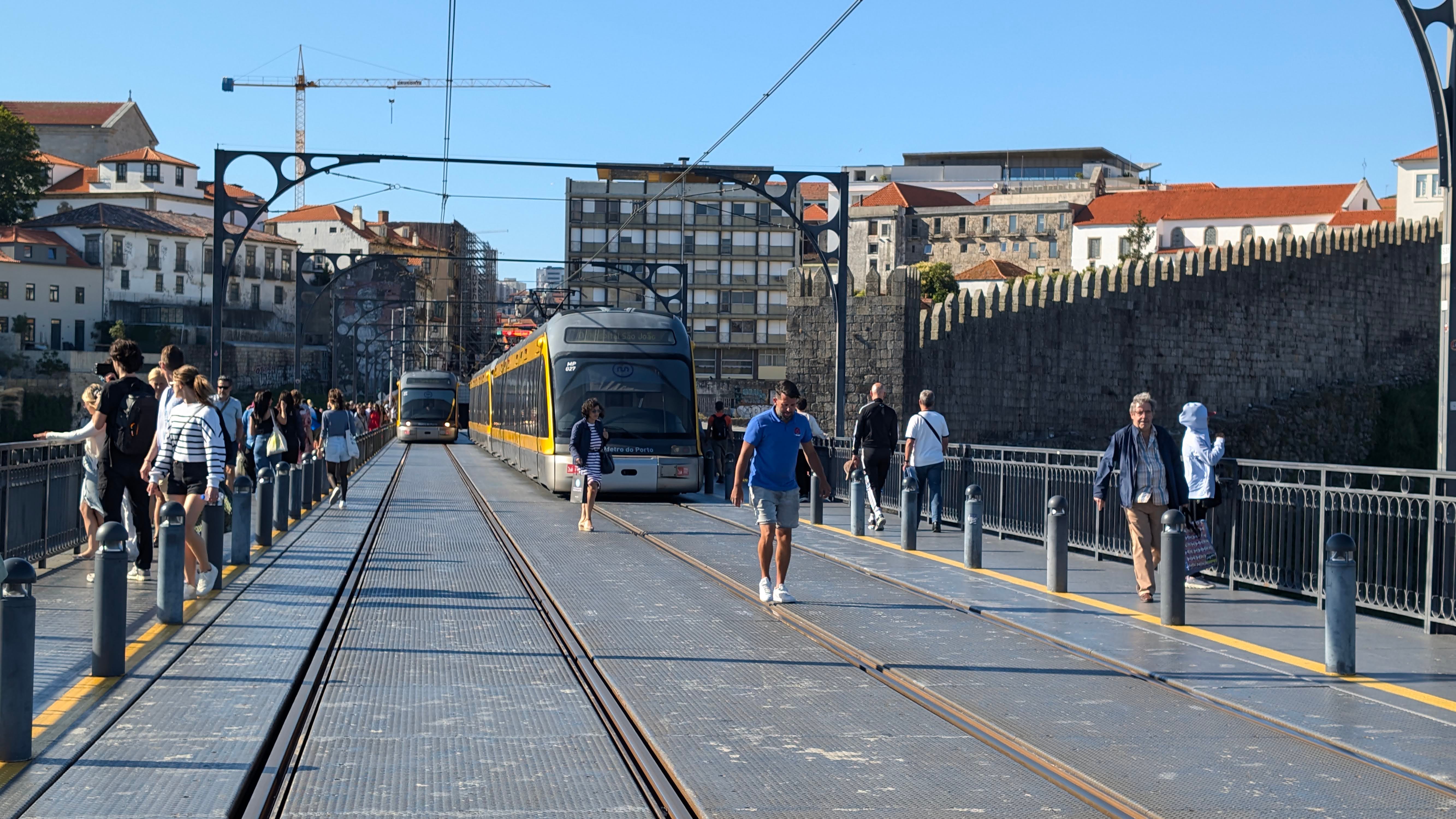 AM do Porto aprova transportes gratuitos para portuenses em toda a área metropolitana