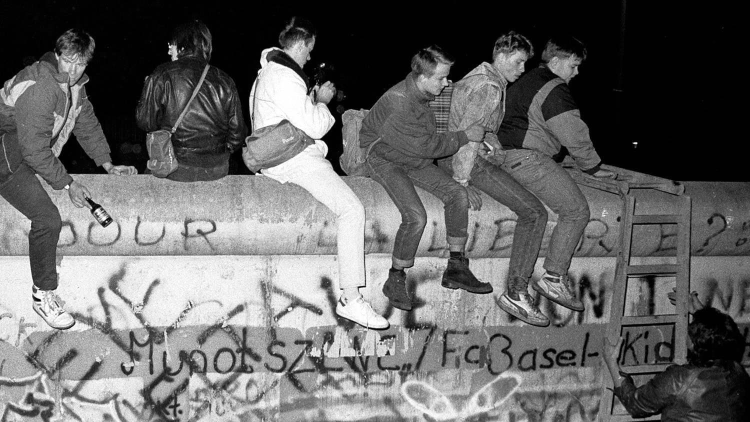  Pr&oacute;ximo do posto de controlo Charlie. 9 de novembro de 1989 | Reuters 