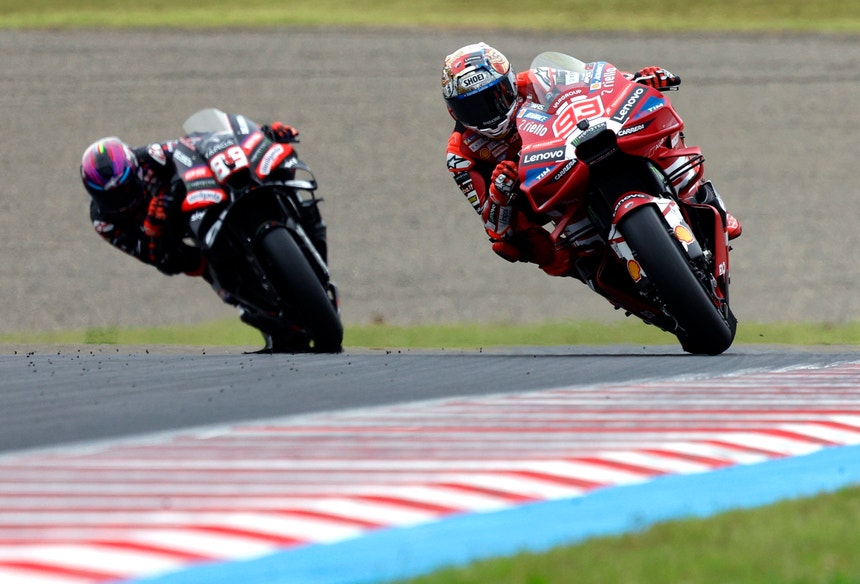 Marc Márquez vence no Japão e fica a dois pontos da liderança do Mundial